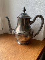 Antike, versilberte Kaffeekanne Kreuzbandmuster