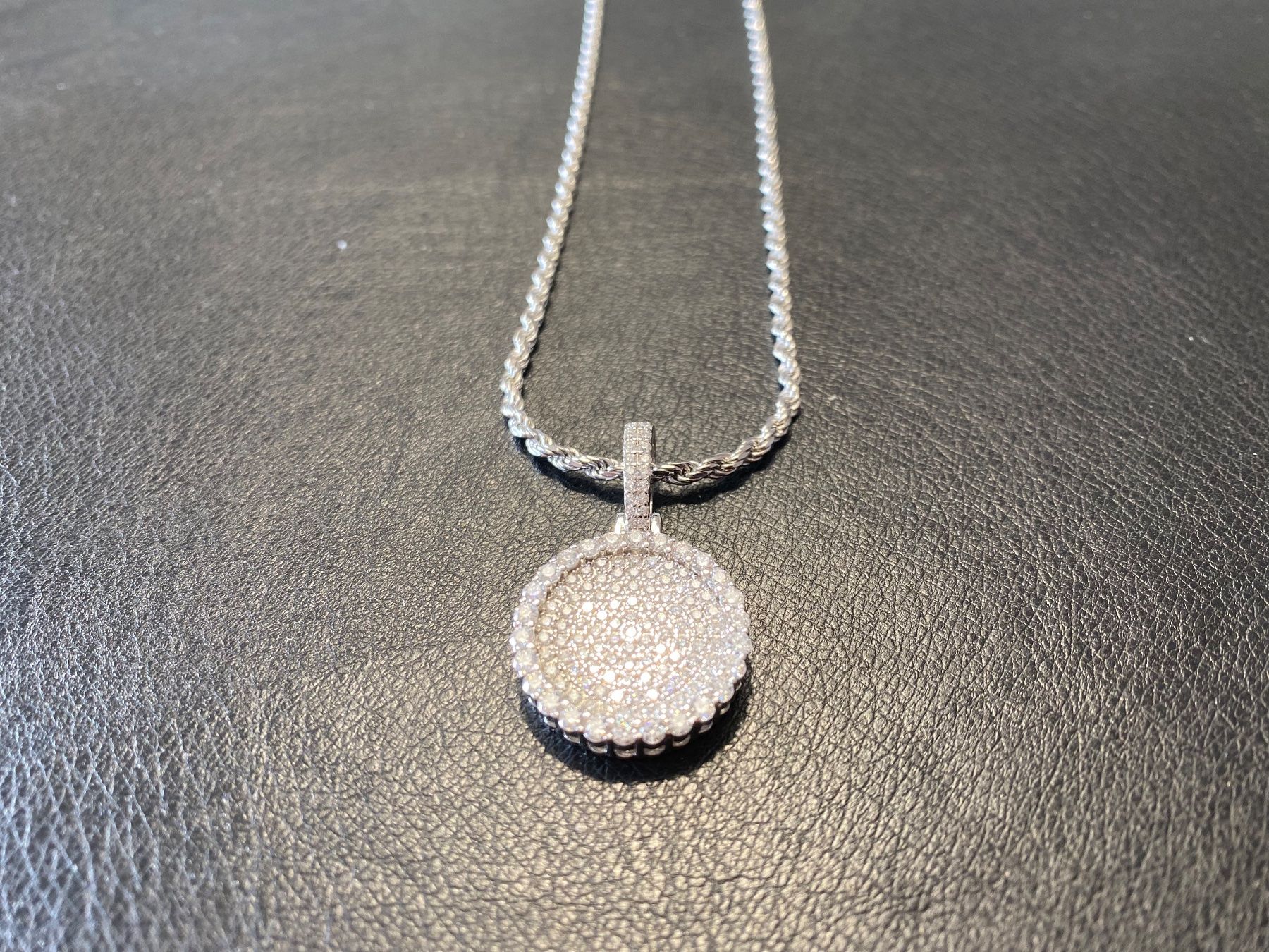 Ketten: Chaine Pendentif collier Argent Moissanite – Neu und originalverpackt aus Bottens von 2Lens 2