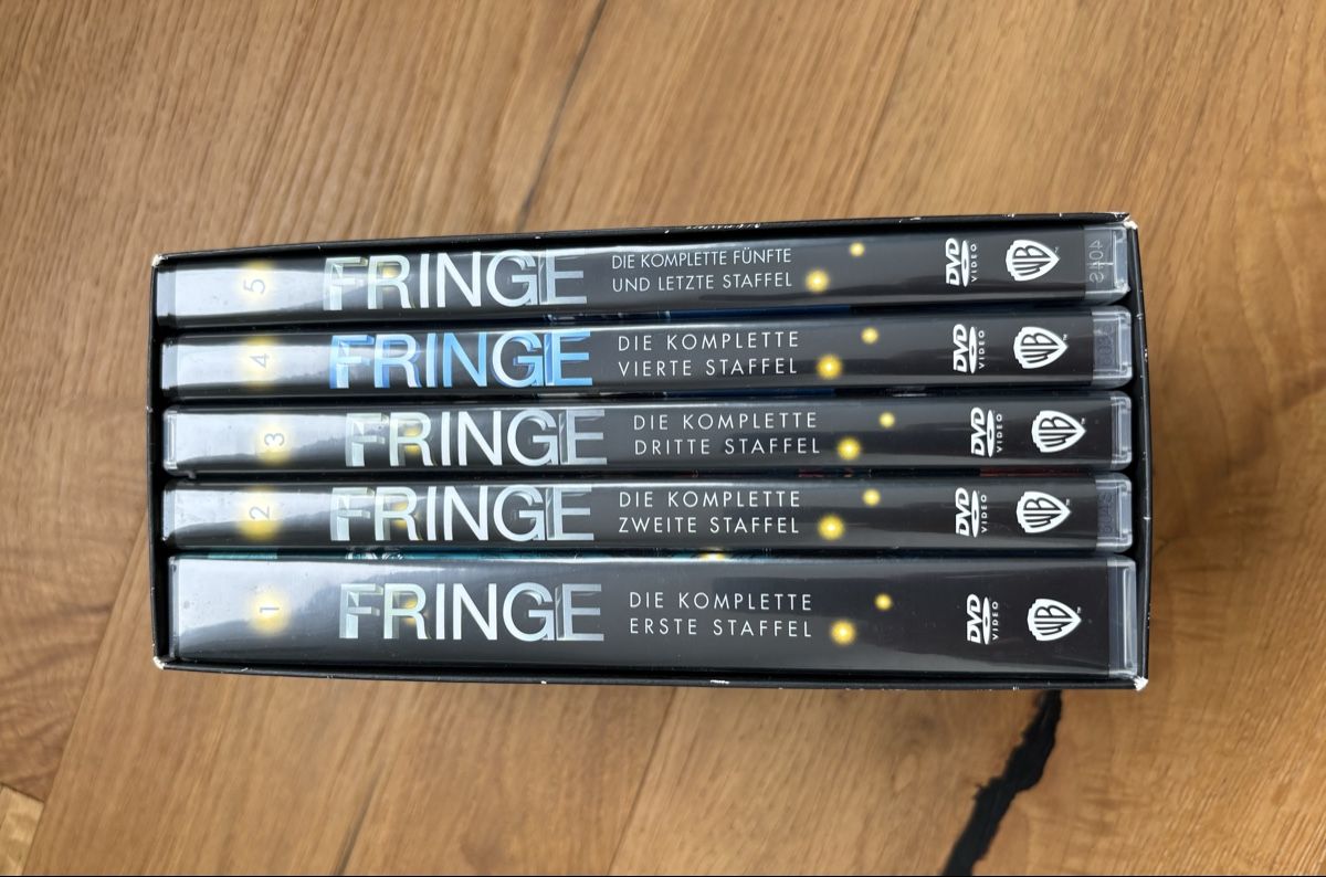 Tutti i DVDs: Fringe - komplette Serie – Usato da Luchsingen venduto da NEgli01 1