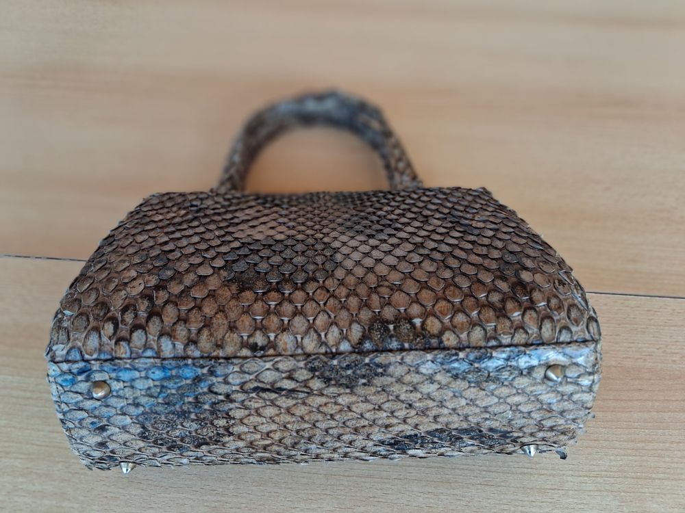 Tasche aus Rochenleder (Galuchat/Shagreen), (Gebraucht) in Zumikon für ...