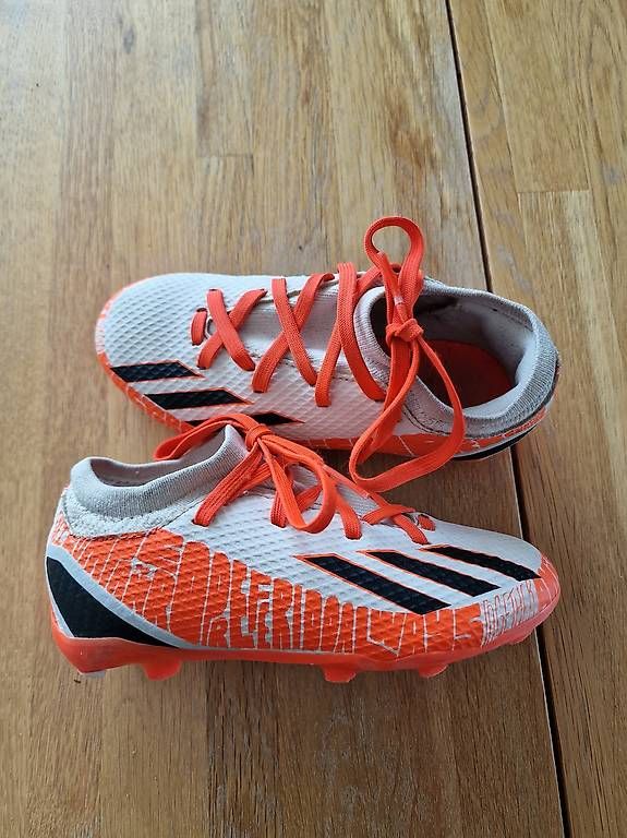 Scarpe per ragazzi: Kinderfussballschuhe (Gr. 30.5) – Usato da Zürich venduto da Rip2