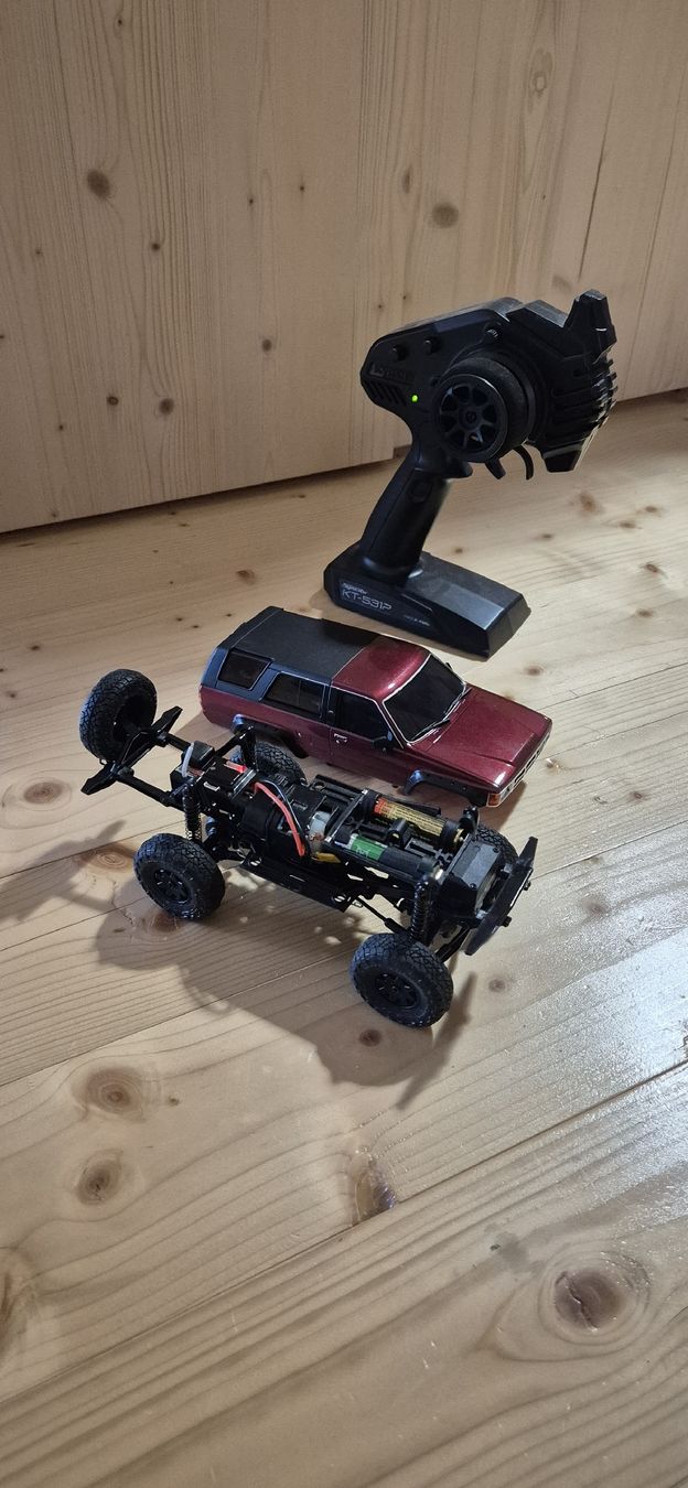 Kyosho Modellismo RC: Kyosho Mini-Z, RC Toyota 4Runner, Mini-Crawler – Usato da Volketswil venduto da escorbach 1