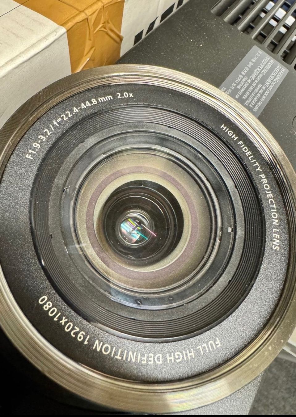 Panasonic Videoprojektoren: Panasonic PT-AT6000E + Zubehör – Gebraucht aus Avenches von jackywei01 4