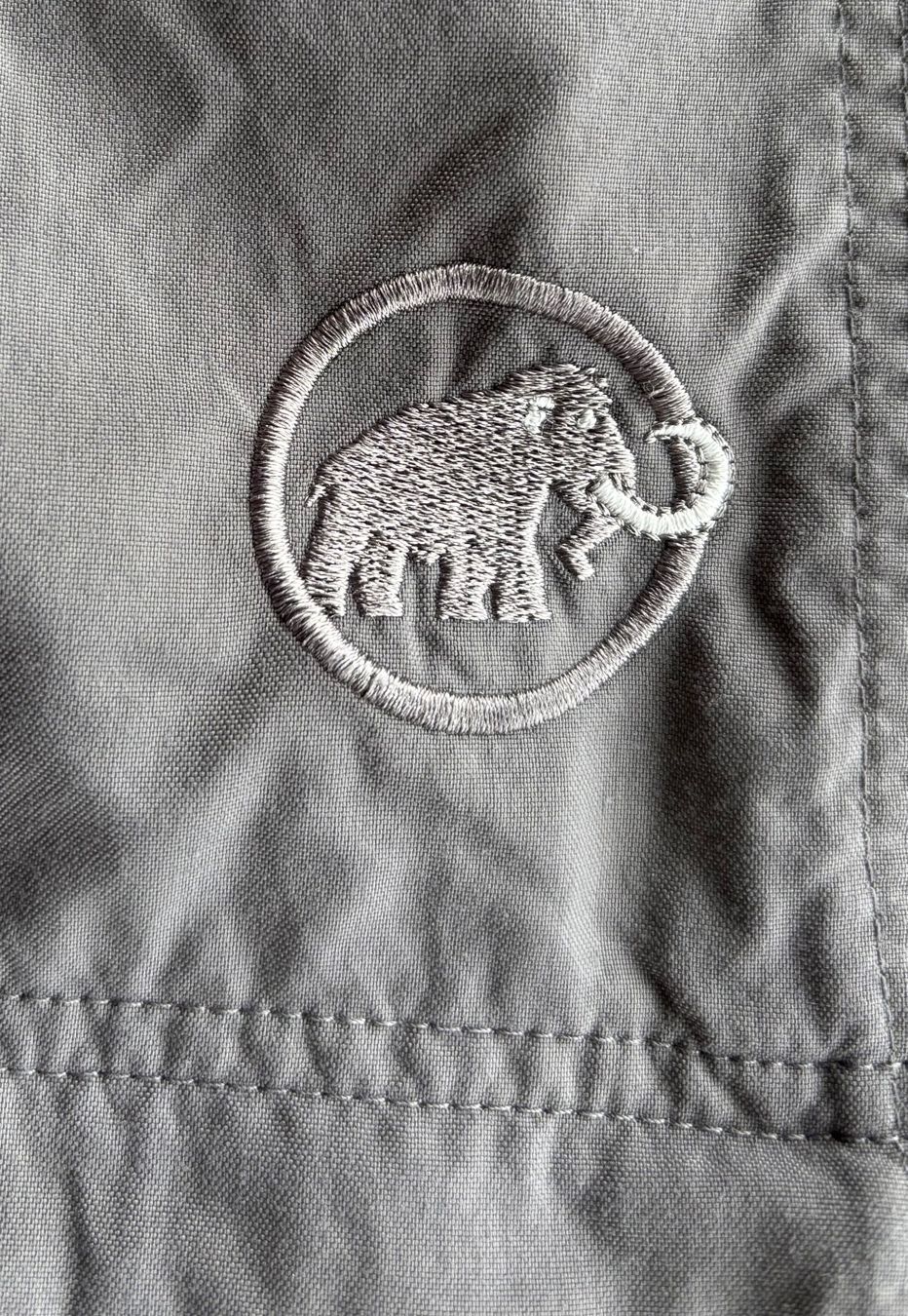 Mammut Pantalons: Mammut Zip-off Wanderhose, Gr. 42 – D'occasion à Ebnat-Kappel par Molton 5