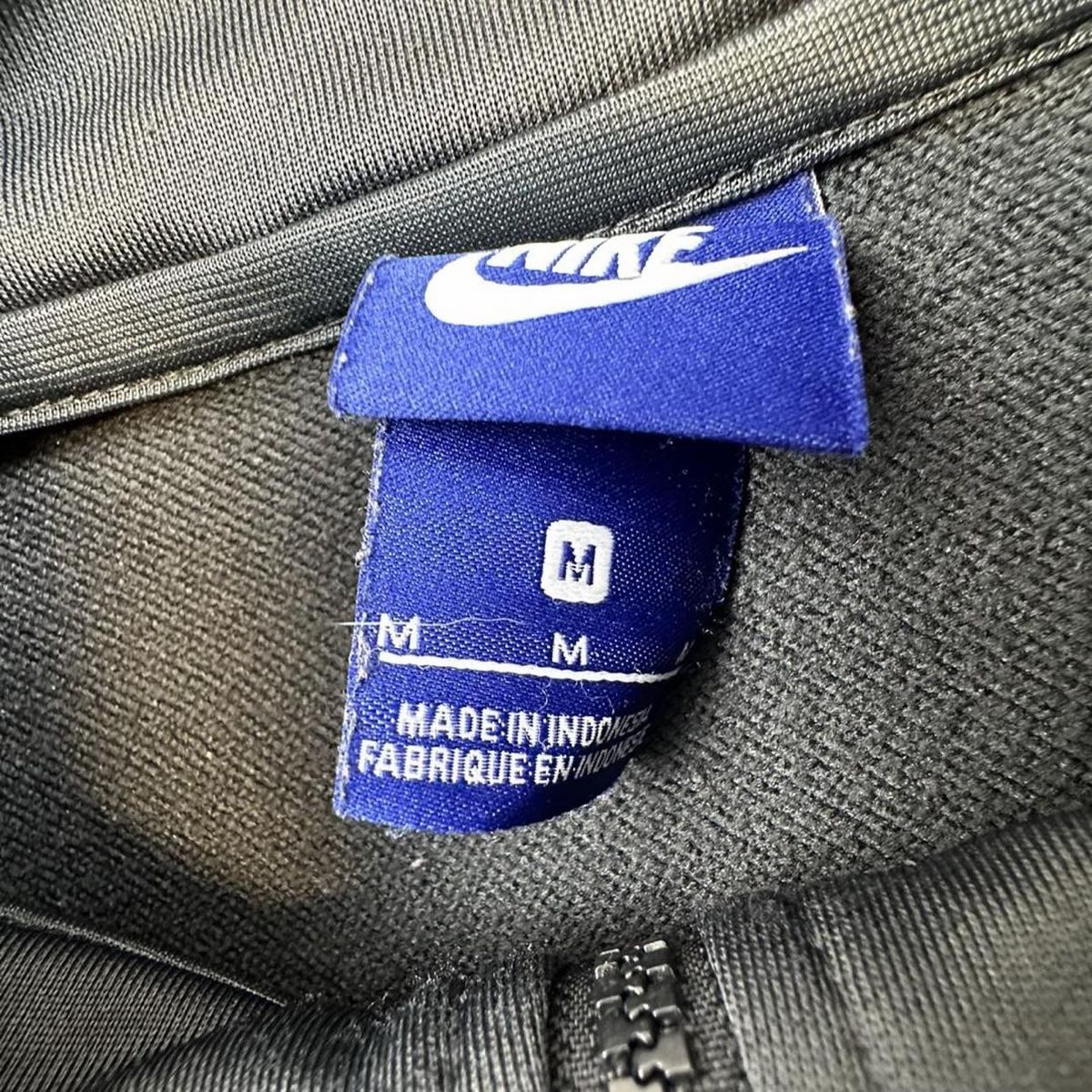 Nike Jacken: Nike grey jacket – Gebraucht aus Erlinsbach SO von TogaResell 3