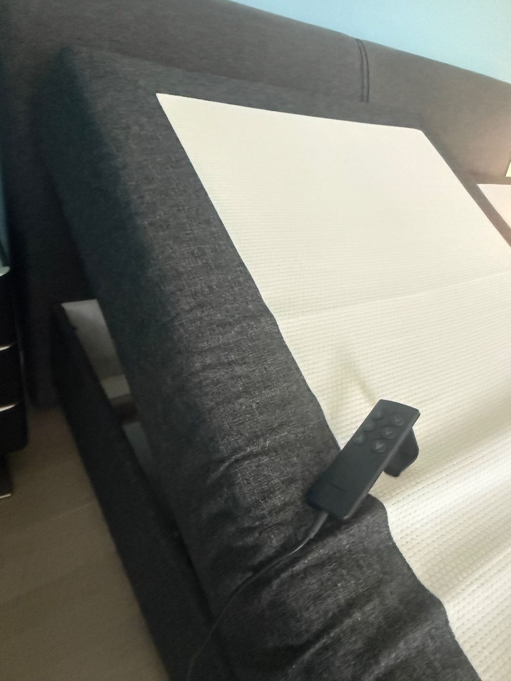 Pfister Betten: Boxspringbett mit 2 Nachttische – Gebraucht aus Aesch BL von Stechrose 2
