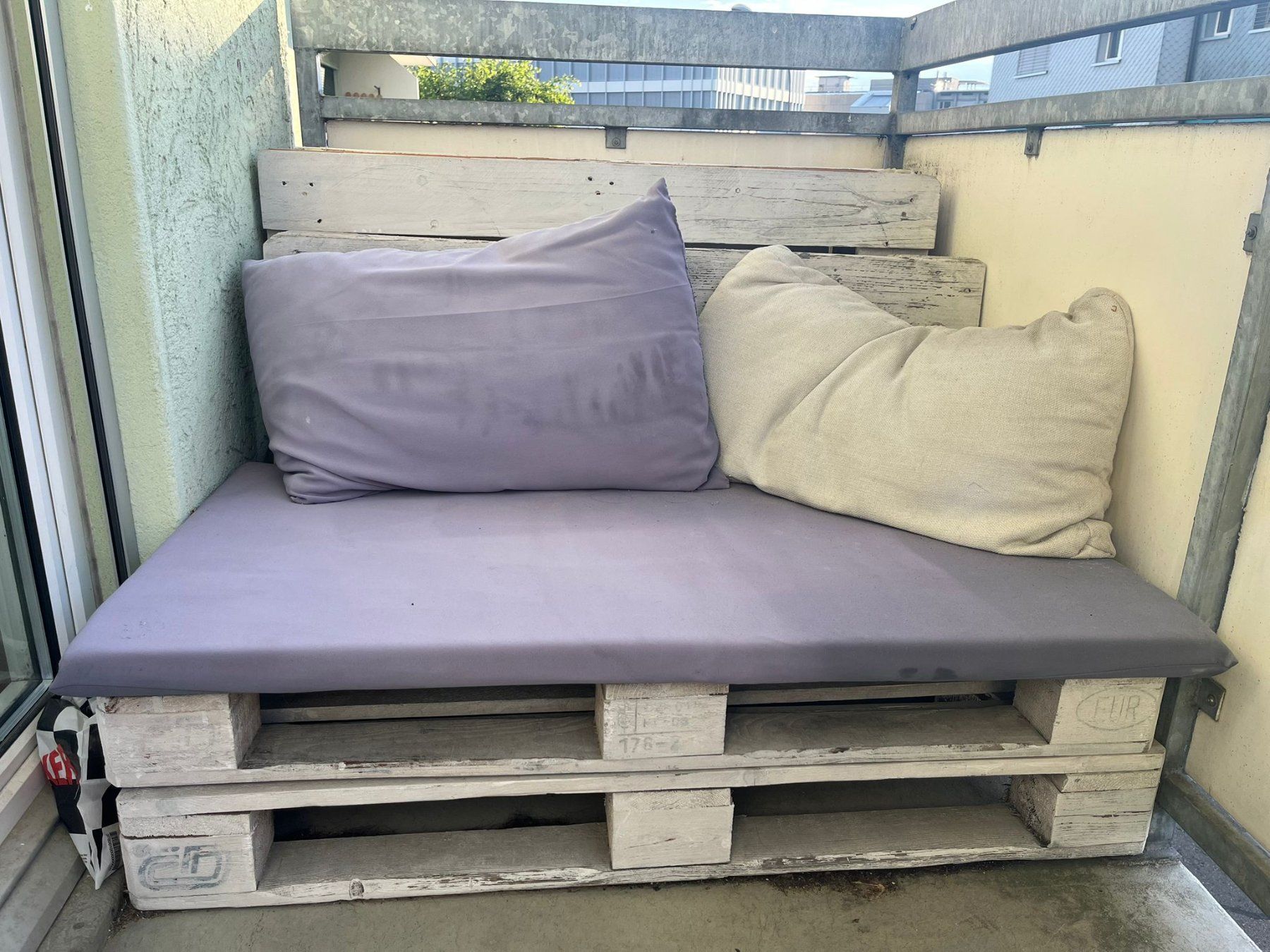 Pallets: Palettenlounge – Usato da Hitzkirch venduto da juliaenneli