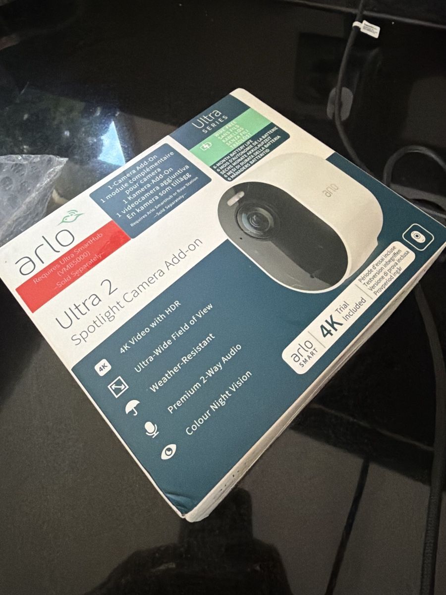 Arlo Caméscopes: Arlo Ultra 2 Spotlight Camera Add-On New – Neuf avec emballage d'origine à Richterswil par nab_5pm8