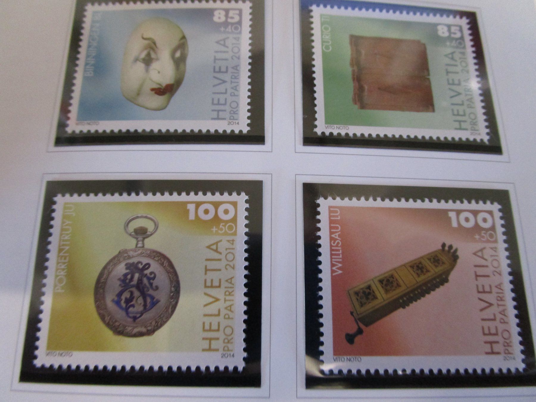 Tous les timbres: Jahrbuch Schweizer Briefmarken 2014 – D'occasion à Rupperswil par Ema10 7