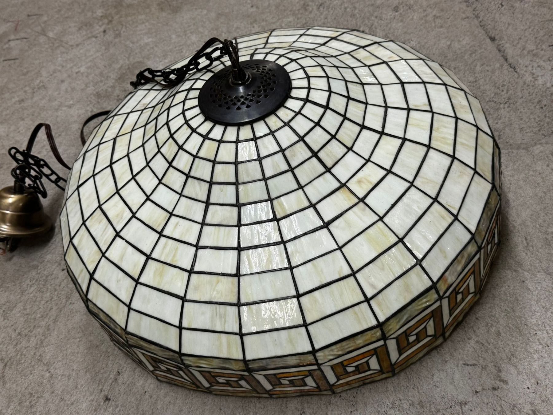 Lampadari & plafoniere: Pendelleuchte Tiffany weiss/braun – Usato da Egg b. Zürich venduto da Brocki_Insel_Egg 1