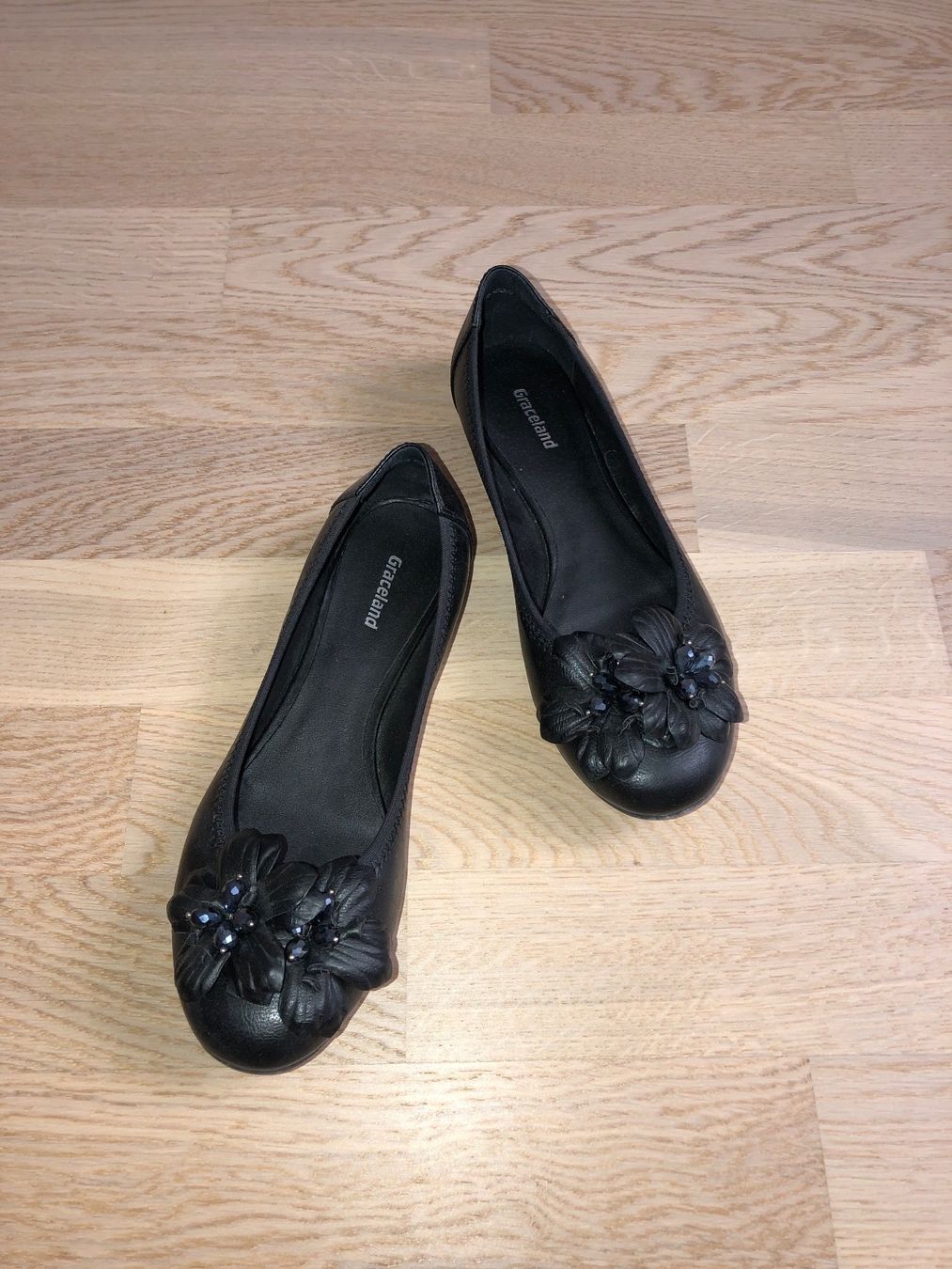Graceland Scarpe da donna: Ballerina schwarz Gr. 37 – Nuovo (secondo la descrizione) da Zürich venduto da sel_w5sd 1