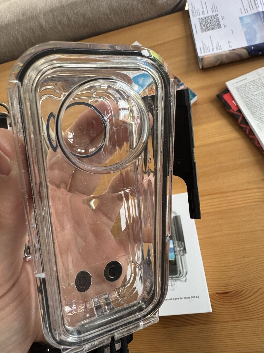 Lampade & Macchine fotografiche: Insta 360 X3 40 M waterproof Case ( second brand case )  – Usato da Zürich venduto da Carlos_Oliveira 2