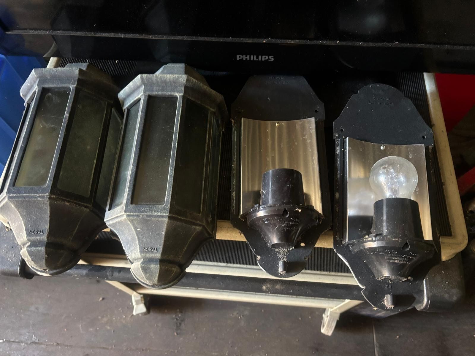Lampade: Aussenleuchte NORAL 2x – Usato da Regensdorf venduto da RCM_8105Regensdorf