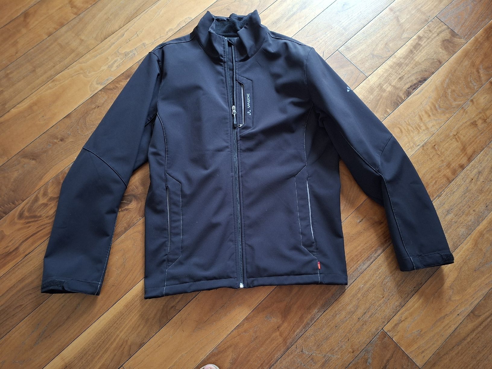 Vaude Jacken: Vaude Softshelljacke schwarz Gr. XL – Gebraucht aus Barzheim von spitz01 1