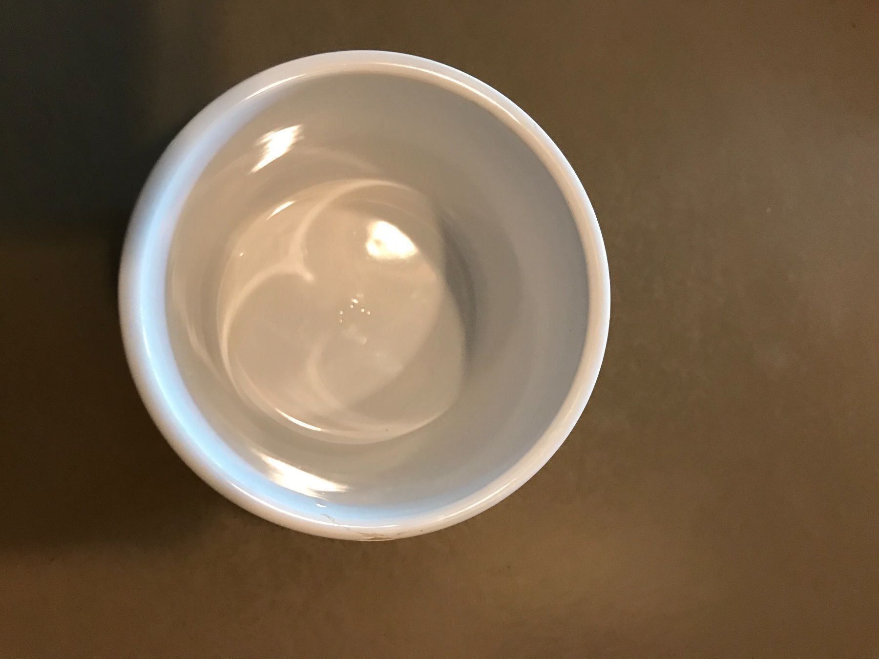 Tassen: Schöne Tasse, ohne Griff – Gebraucht aus Zürich von VictoriaV01 1