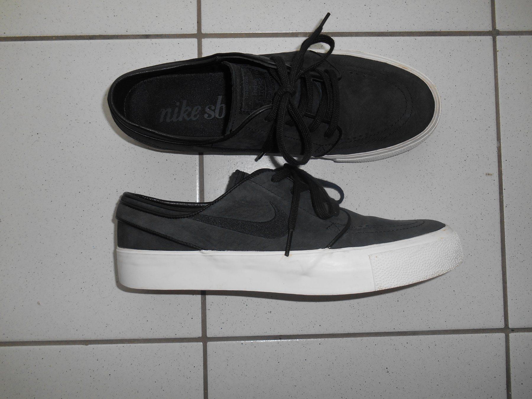 Nike Scarpe da uomo: Nike Leder-Sneaker Grösse 44 – Usato da Basel venduto da Birs868 3