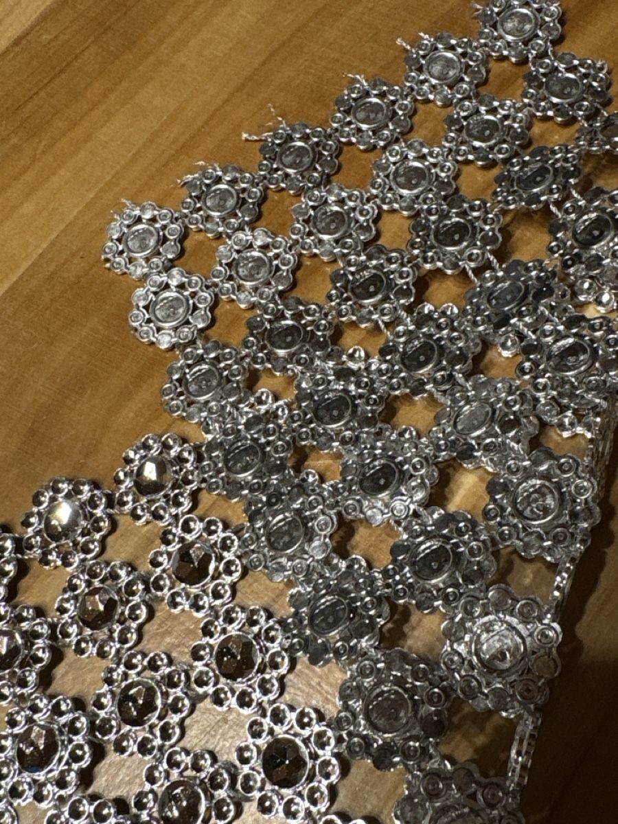 Stoffe: Kunststoff Band / Strass optik 1 Meter – Neu (gemäss Beschreibung) aus Rümlang von SchumBru10 2