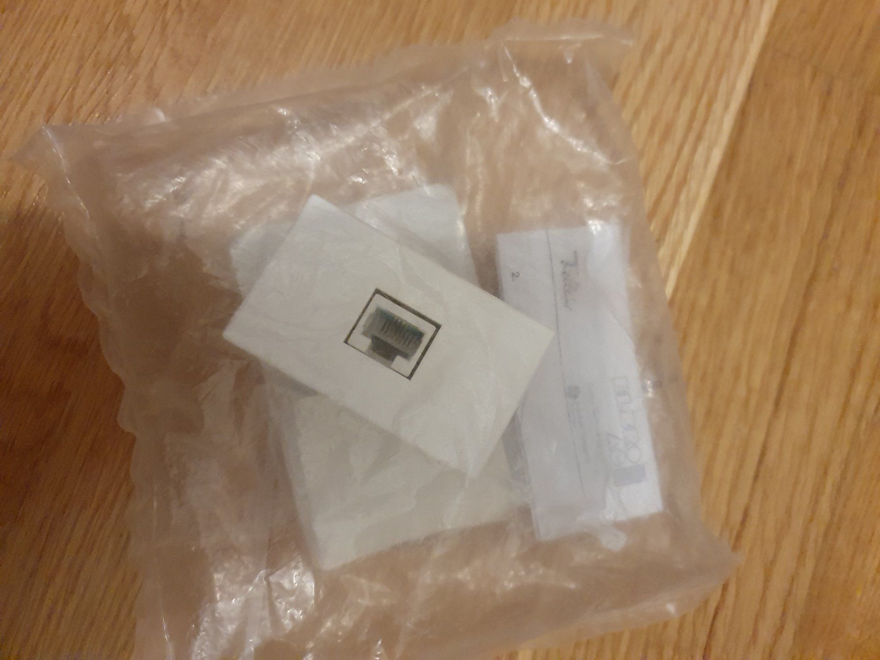 Feller Spine: Telefonsteckdose RJ45 – Nuovo (secondo la descrizione) da Grüt (Gossau ZH) venduto da Dimitrius13