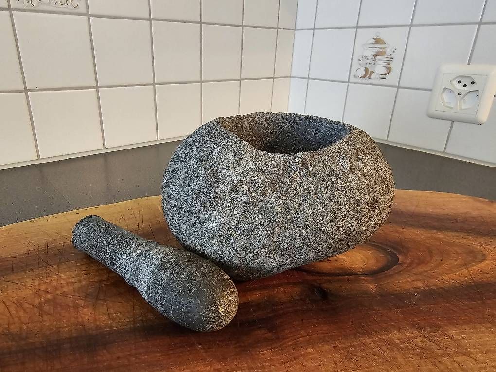 Altro per cucinare: Mörser & Stössel Flussstein  – Usato da Uetikon am See venduto da grubi84 1