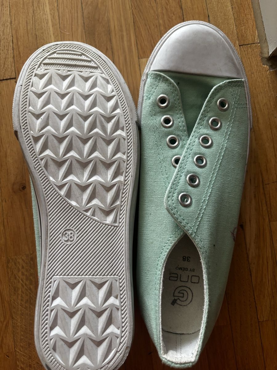 Chaussures femmes: one shuhe – D'occasion à Zürich par infoDSSWISS 1