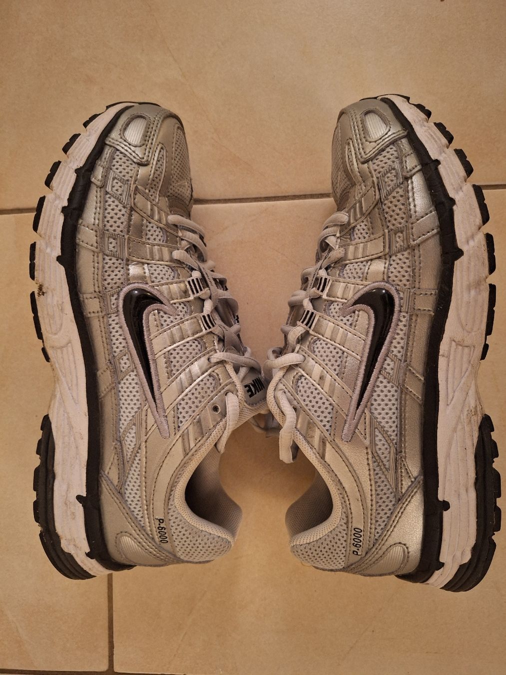 Nike Scarpe da donna: Nike P-6000 Gr. 37.5 – Usato da Zürich venduto da ser_r2vf 1