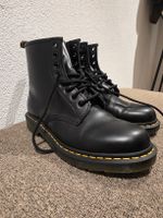 Dr. Martens Stiefel schwarz Grösse 42.5 Neuwertiger Zustand