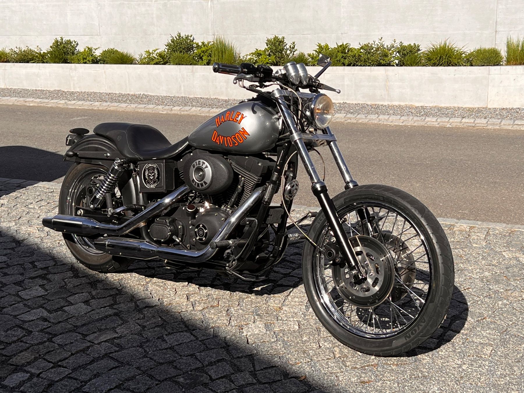 Harley-Davidson Chopper: Harley Davidson Dyna Twin Cam FXDX Custom – Usato da Altstätten SG venduto da Zimmar 2
