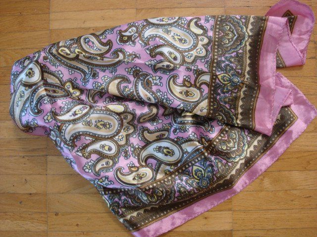 Foulard & Sciarpe: Foulard aus Seide – Usato da Thun venduto da Ereli47 1