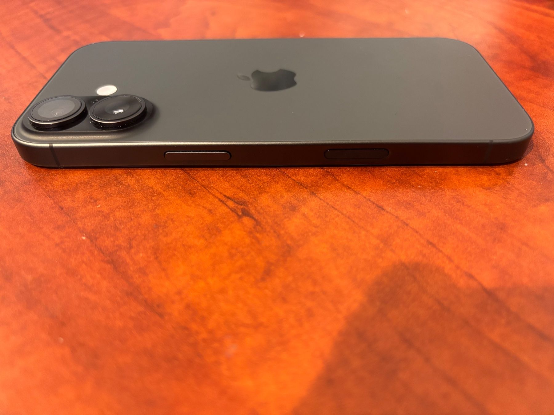 Apple Telefoni cellulari / Smartphones: iPhone 17 256GB Schwarz ab 600.- – Usato da Wetzikon ZH venduto da uelivernetzt 4