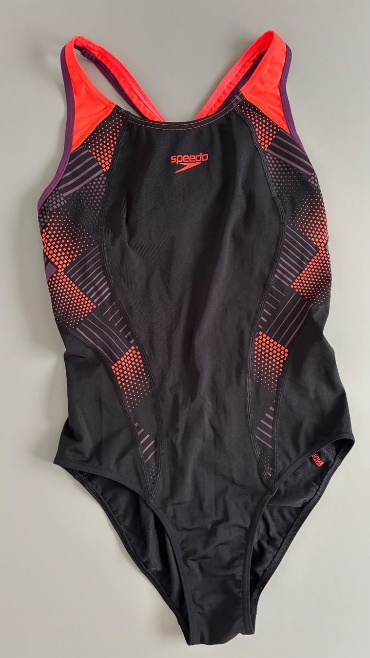 Speedo Costumi da bagno & Bikini: Speedo Badeanzug, Gr. 40, fast neu – Usato da Rieden AG venduto da Ricardeuse