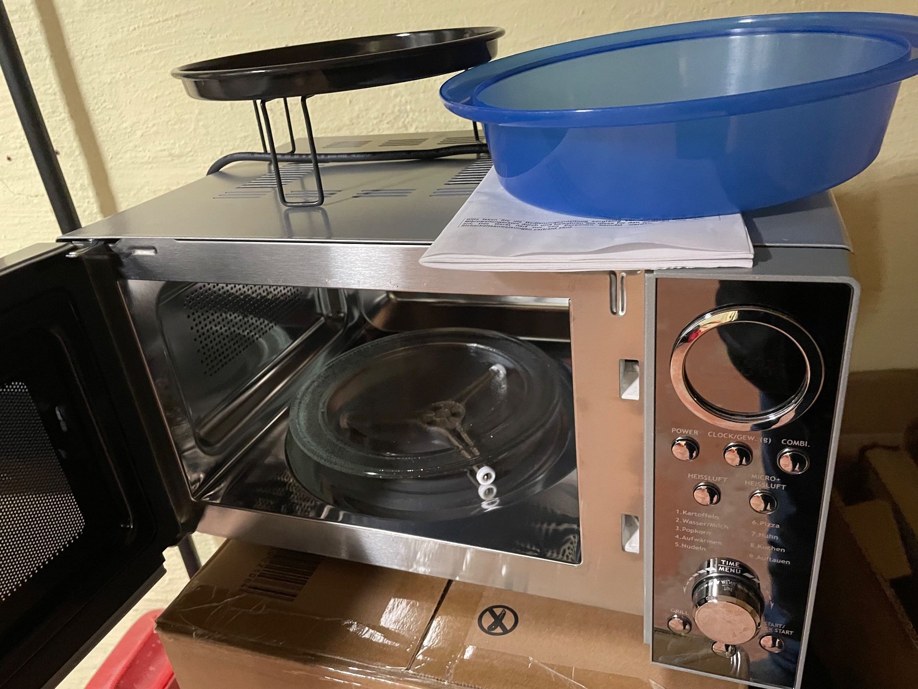 Elettrodomestici da cucina: Microwelle mit Heissluft – Usato da St. Gallen venduto da alexa89 1
