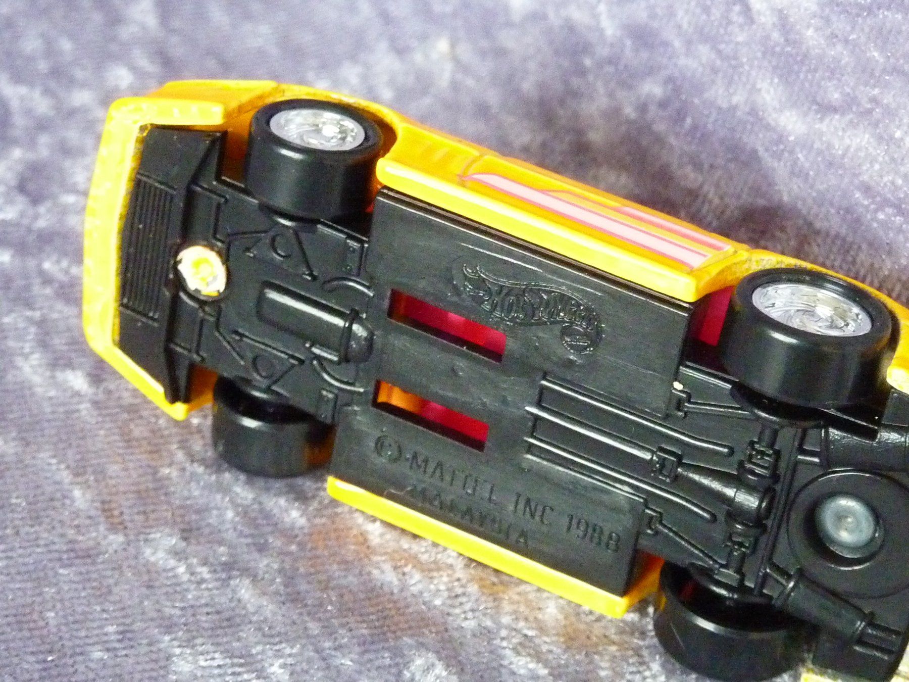 Hot Wheels Modellini d'auto: Custom Corvette Cal. Custom  1:64 – Usato da Dürrenäsch venduto da Cobra1ch 6