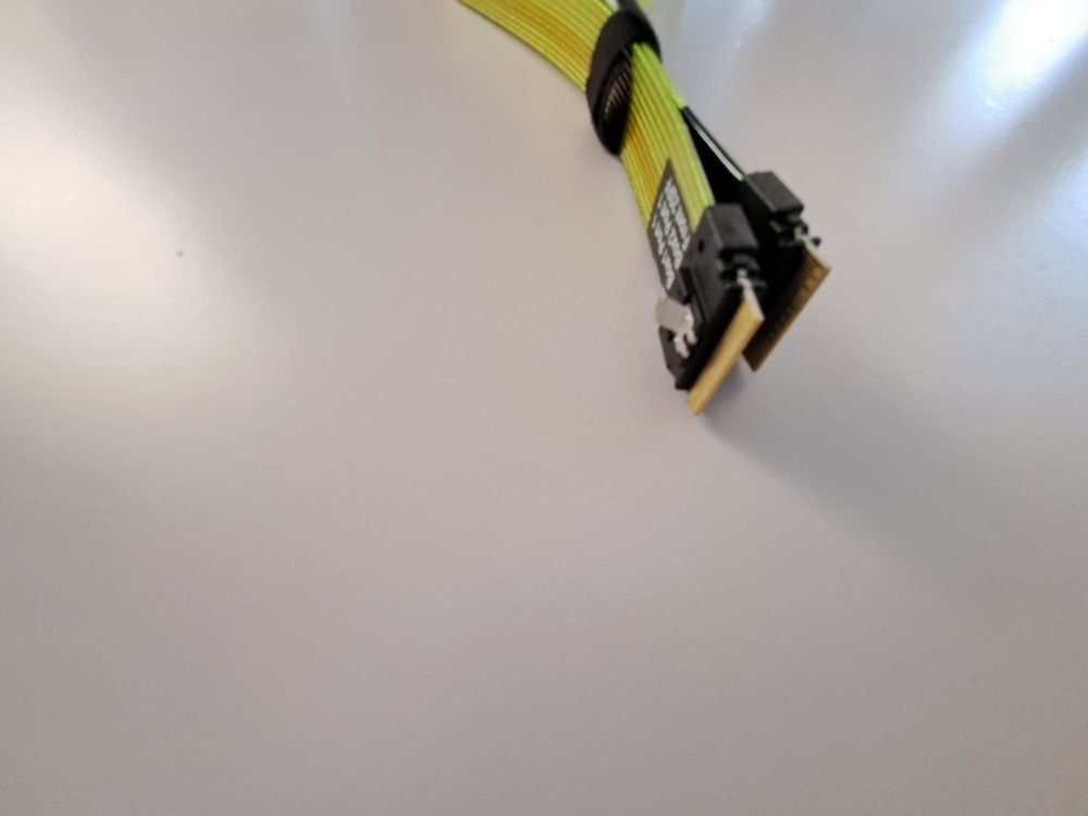 Cavi: HP Gen11 Gen10 Plus 80cm SAS NVMe Kabel – Usato da Liestal venduto da CTEAG 1