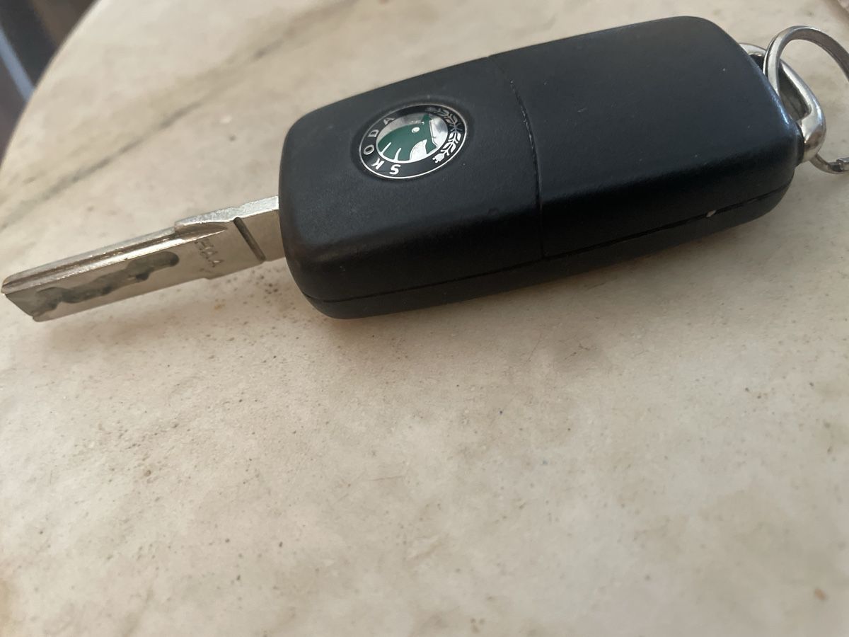 Telecomandi: Skoda Funkschlüssel Oktavia – Usato da Goldiwil (Thun) venduto da lilli969 3