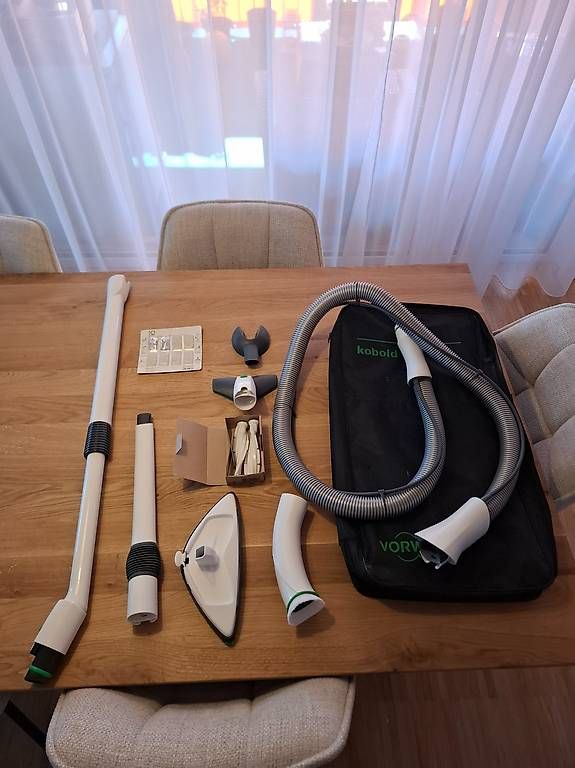 Aspirapolveri & Accessori: Vorwerk Original-Zubehörset – Usato da Niederuzwil venduto da Liberatopixel 1