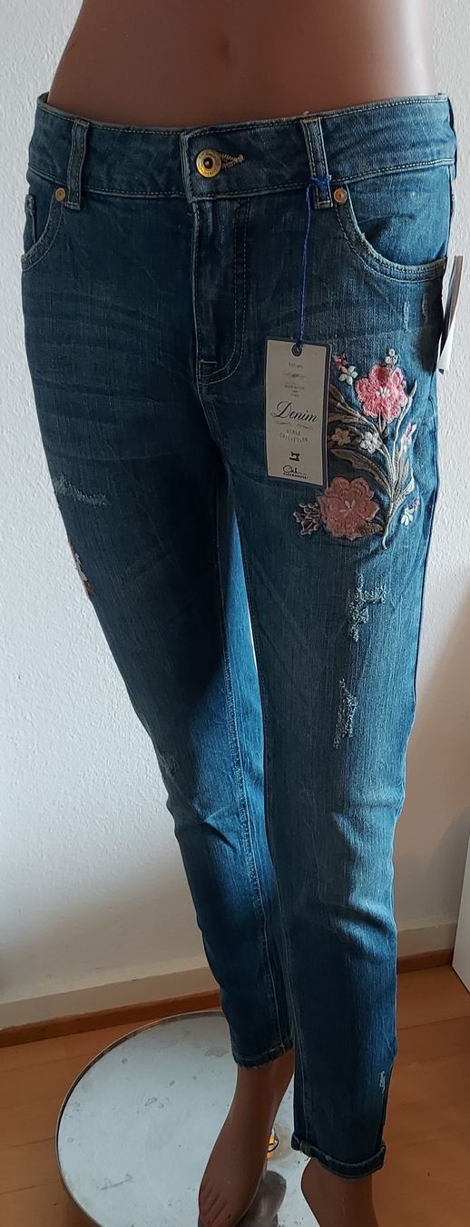 C&A Jeans: Neue Clockhouse Jeans, Girlfriend fit, Gr. 36 – Neu und originalverpackt aus Basel von Allerlei-Basel 1