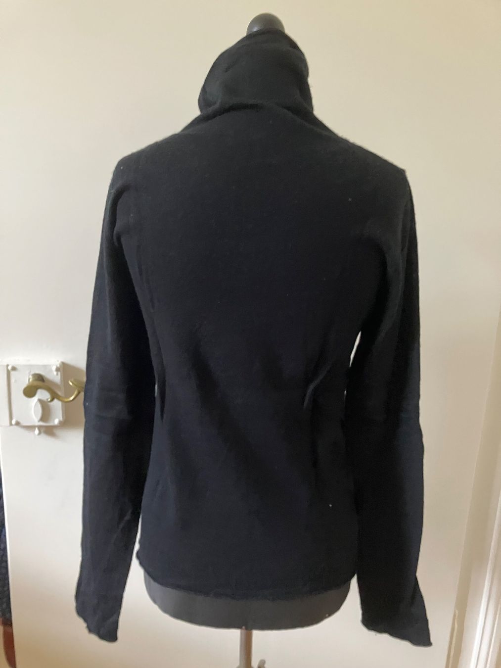Maglioni & Felpe: Schwarzer Kaschmir Rollkragenpullover – Usato da Lenzburg venduto da ann_8hmk 2