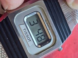 401 Tissot Quartz LCD aus 1977 Top