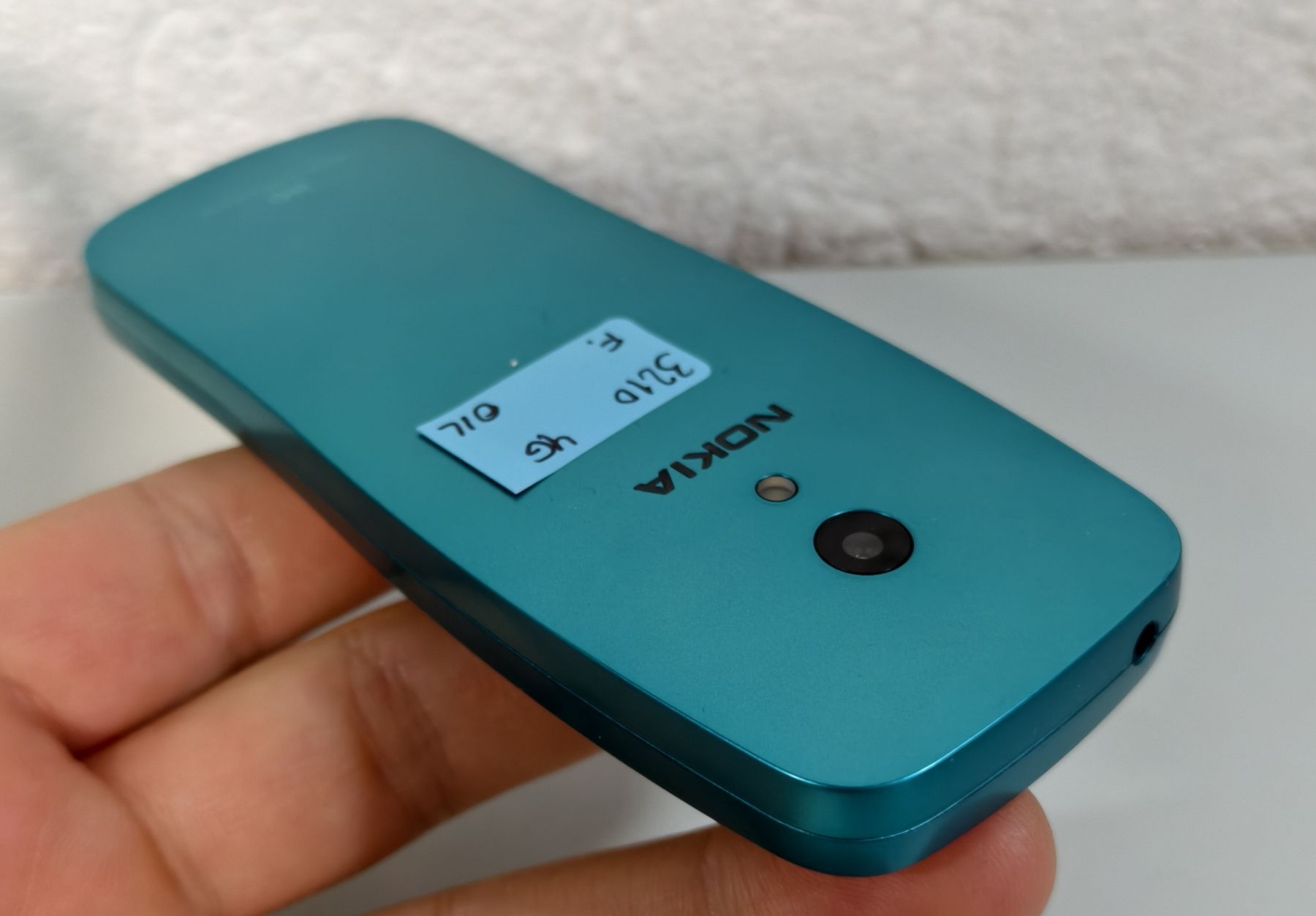 Nokia Telefoni cellulari / Smartphones: Nokia 3210 4G türkis – Usato da Ehrendingen venduto da Rocky985 3