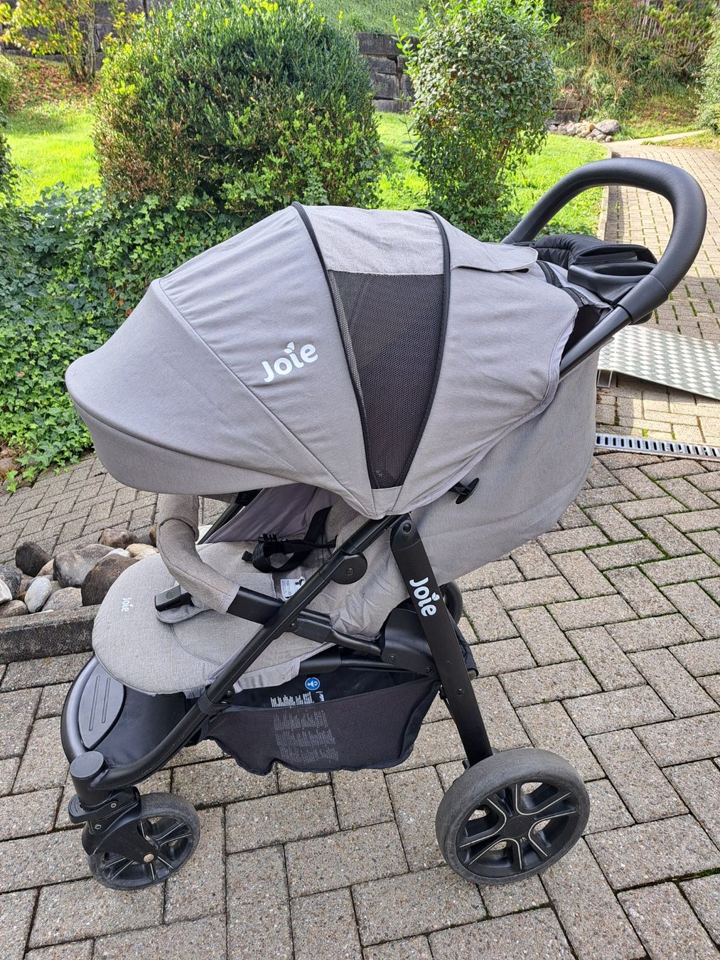 Joie Kinderwagen: Joie Buggy grau – Gebraucht aus Winikon von nic_2kjk 1