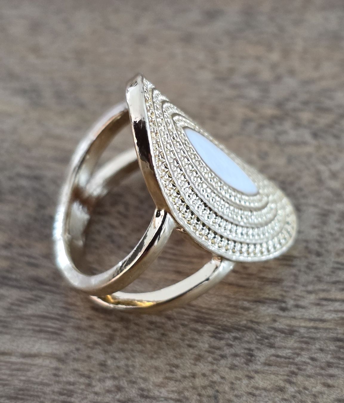 Ringe: Ring goldfarben  Grösse ca 54.7 / 17.41 – Neu (gemäss Beschreibung) aus Rheinsulz von Gilea 1