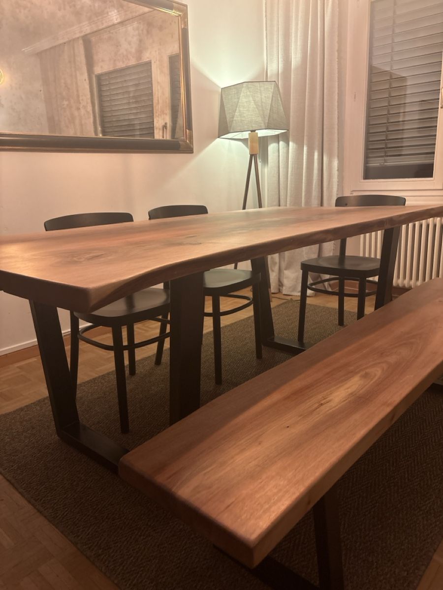 Tischset: Solid Wood Dining Table Set with Bench & Chairs – CHF 1,150 – Gebraucht aus Zürich von Ashley2024 3