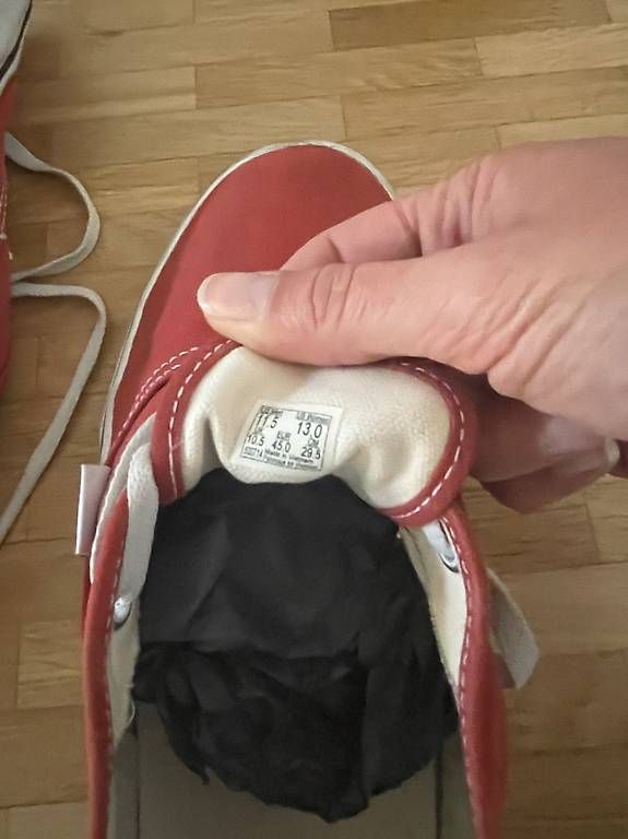 Scarpe da uomo: Vans rouges à lacets blancs  Pointure 45 – Usato da Veyrier venduto da sca_j5cs 2