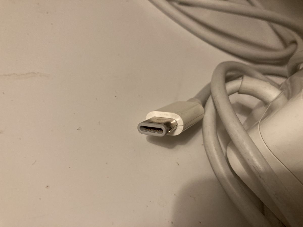 Apple Caricabatterie: Mac Mini 110W Power Adapter – Usato da Flawil venduto da rcnkr 2