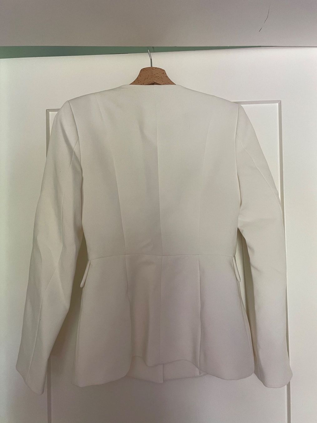 Zara Giacche: weisser Blazer von Zara, Grösse S – Nuovo (secondo la descrizione) da Basel venduto da kra_w6mq 1