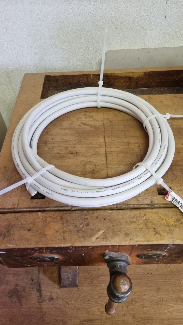 Kabel: Stromkabel – Neu und originalverpackt aus Ernen von wen_sdv8