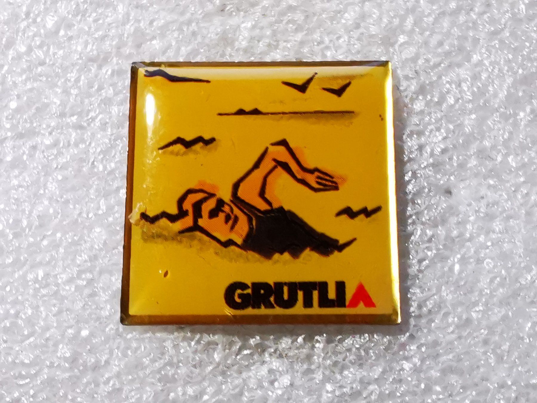 Placchette & Badge: Ansteckpin 49: Grütli Versicherung – Usato da Oppligen venduto da Pin-Fall-Shop