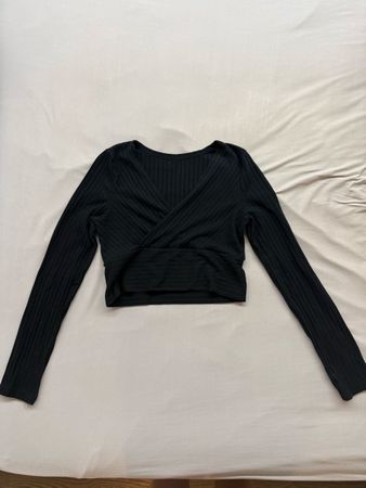 Top femme noir manches longues taille S