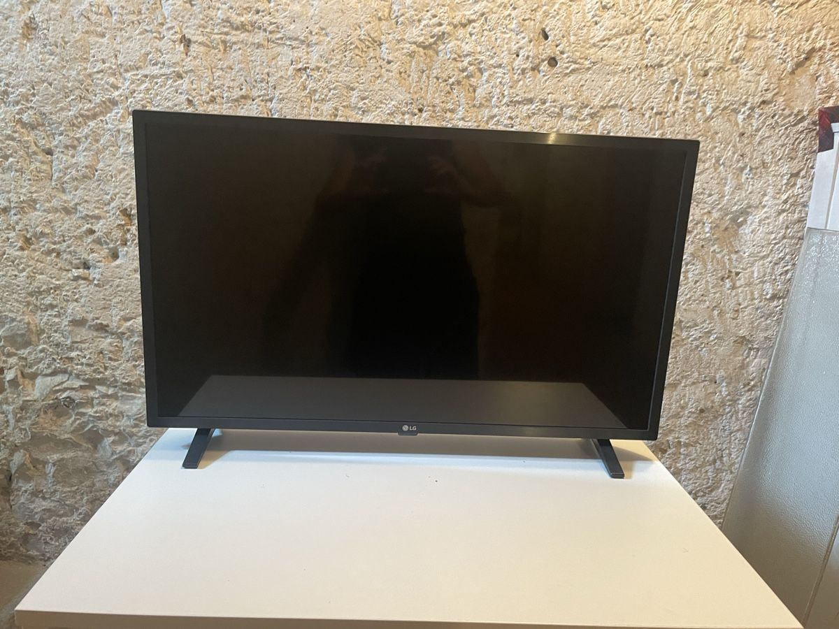 LG Appareils TV: TV – D'occasion à Basel par Quasimoda