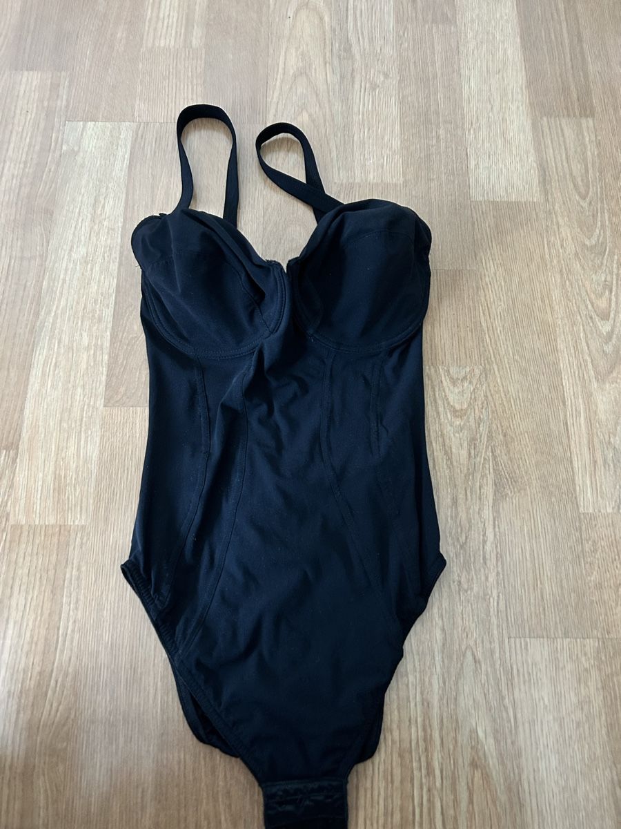 Top: Schöner Body schwarz – Usato da Winterthur venduto da cotton97 1